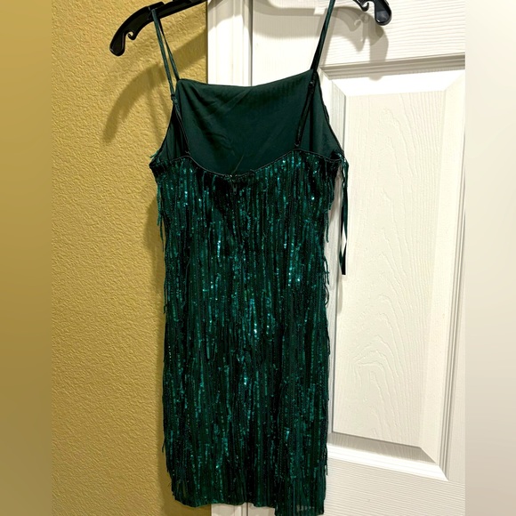 Sequin Tassel 
Mesh Scoop Neck Mini size XS - Picture 8 of 8
